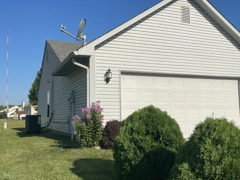 704 Sweet Creek Drive Indianapolis IN 46239