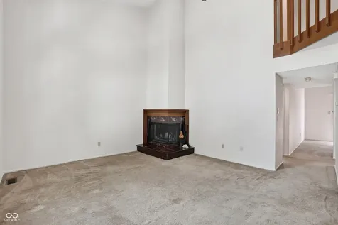 8105 Valley Farms Trail Indianapolis IN 46214