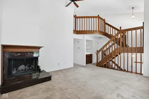 8105 Valley Farms Trail Indianapolis IN 46214