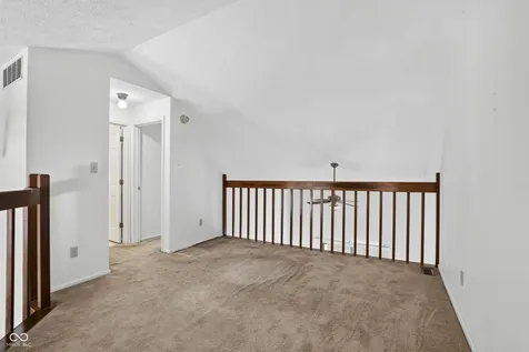 8105 Valley Farms Trail Indianapolis IN 46214