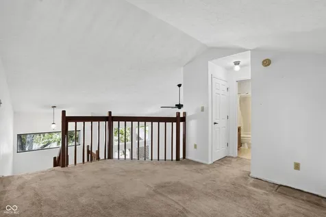 8105 Valley Farms Trail Indianapolis IN 46214