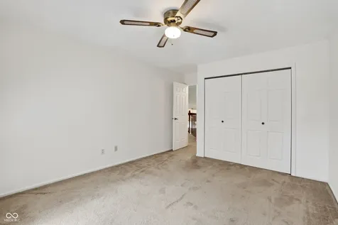 8105 Valley Farms Trail Indianapolis IN 46214