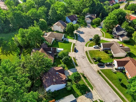 5444 N Meadow Drive Indianapolis IN 46268