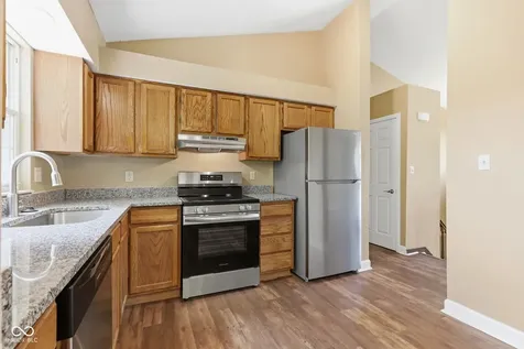 555 Hunters Trail Greenwood IN 46142