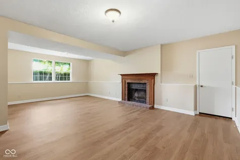 555 Hunters Trail Greenwood IN 46142
