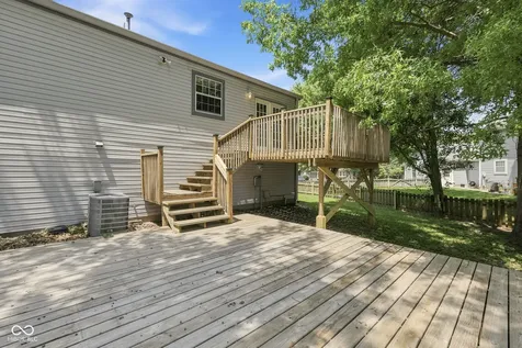 555 Hunters Trail Greenwood IN 46142