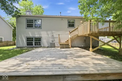 555 Hunters Trail Greenwood IN 46142