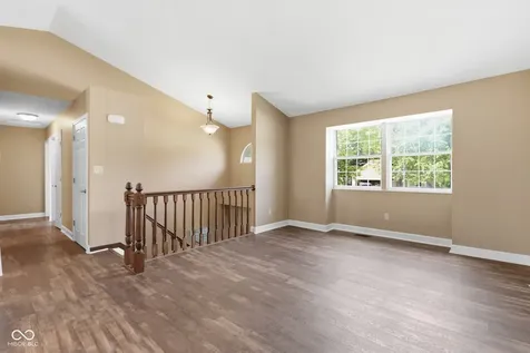 555 Hunters Trail Greenwood IN 46142