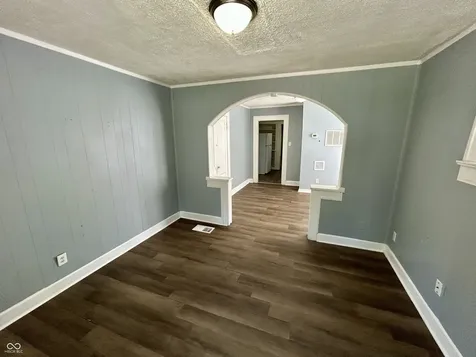 2909 E Brookside Avenue Indianapolis IN 46218