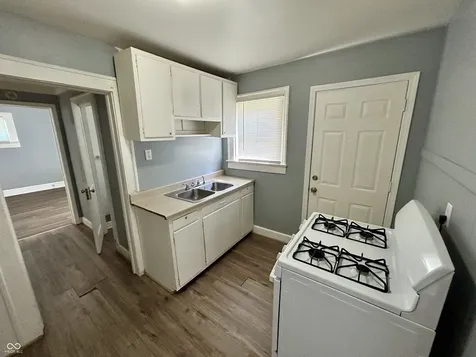 2909 E Brookside Avenue Indianapolis IN 46218