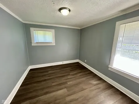 2909 E Brookside Avenue Indianapolis IN 46218