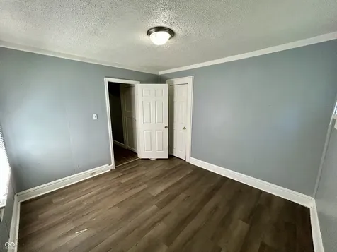 2909 E Brookside Avenue Indianapolis IN 46218
