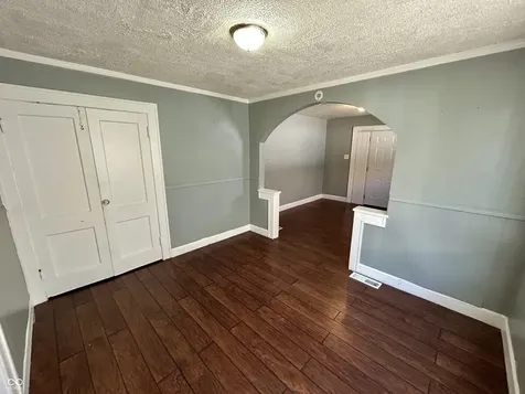 2909 E Brookside Avenue Indianapolis IN 46218