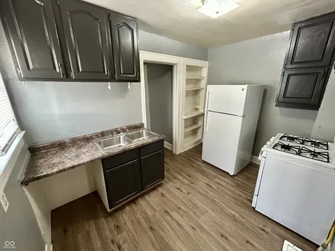 2909 E Brookside Avenue Indianapolis IN 46218