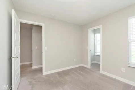 1237 Langham Street Avon IN 46123