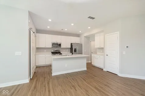 1237 Langham Street Avon IN 46123