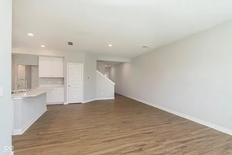 1237 Langham Street Avon IN 46123