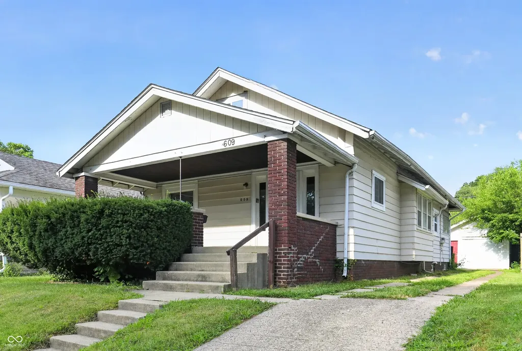 609 N Linwood Avenue Indianapolis IN 46201