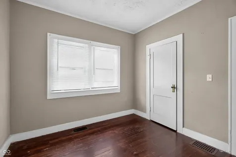 609 N Linwood Avenue Indianapolis IN 46201