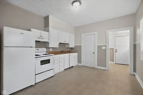 609 N Linwood Avenue Indianapolis IN 46201