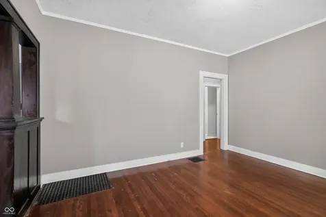 609 N Linwood Avenue Indianapolis IN 46201