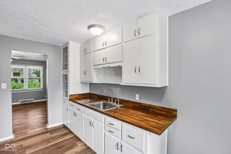 1903 Patton Drive Indianapolis IN 46224