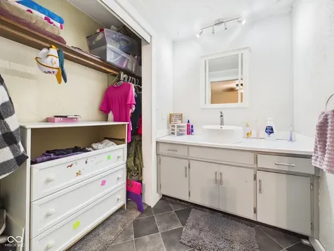 3039 S 450 E Anderson IN 46017