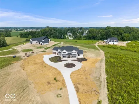 16195 Oak Road Westfield IN 46074