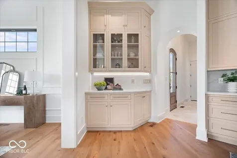 16195 Oak Road Westfield IN 46074