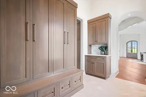 16195 Oak Road Westfield IN 46074