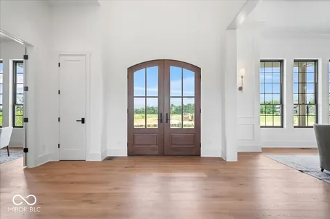 16195 Oak Road Westfield IN 46074