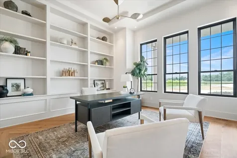 16195 Oak Road Westfield IN 46074