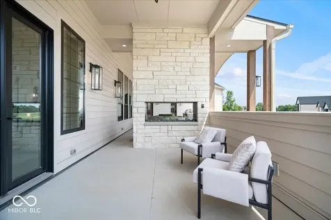 16195 Oak Road Westfield IN 46074