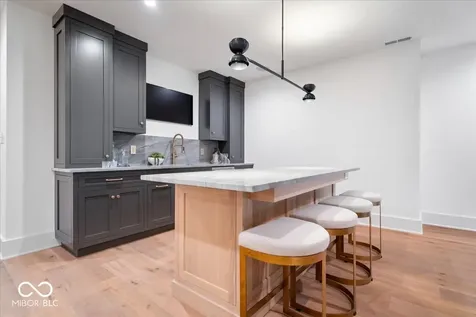 16195 Oak Road Westfield IN 46074