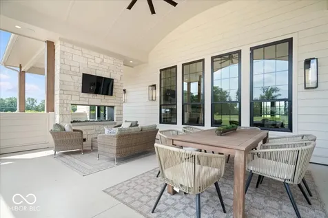16195 Oak Road Westfield IN 46074