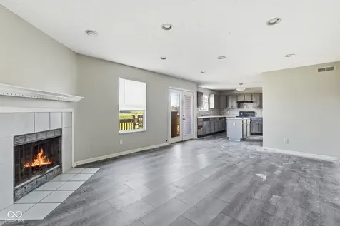 6660 Colleens Way Indianapolis IN 46221
