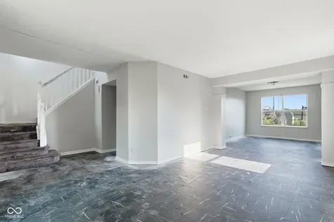 6660 Colleens Way Indianapolis IN 46221