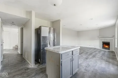 6660 Colleens Way Indianapolis IN 46221