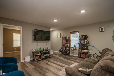 539 W 4th Street Seymour IN 47274