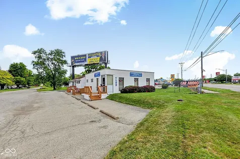 7102 Pendleton Pike Indianapolis IN 46226