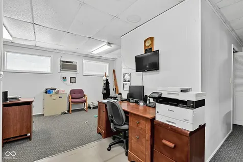 7102 Pendleton Pike Indianapolis IN 46226