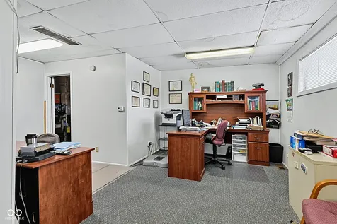 7102 Pendleton Pike Indianapolis IN 46226