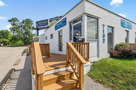 7102 Pendleton Pike Indianapolis IN 46226