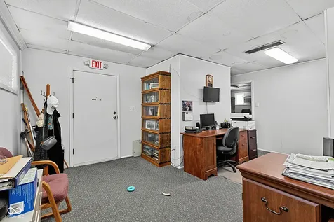 7102 Pendleton Pike Indianapolis IN 46226