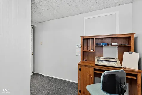 7102 Pendleton Pike Indianapolis IN 46226