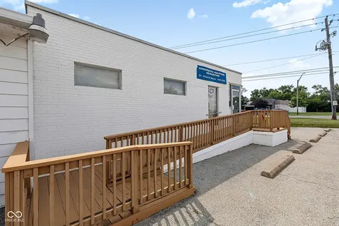 7102 Pendleton Pike Indianapolis IN 46226