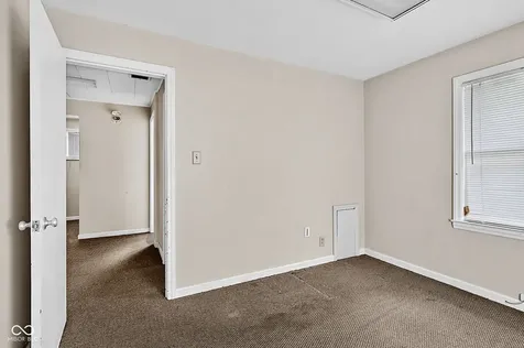 7102 Pendleton Pike Indianapolis IN 46226