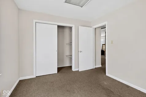 7102 Pendleton Pike Indianapolis IN 46226