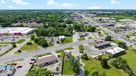 7102 Pendleton Pike Indianapolis IN 46226