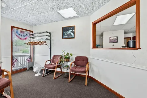 7102 Pendleton Pike Indianapolis IN 46226
